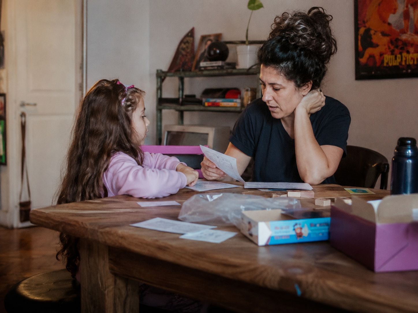 Momento de leitura bíblica em família